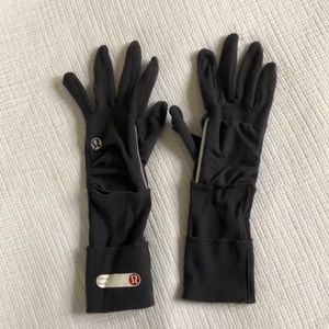 Lululemon gray gloves